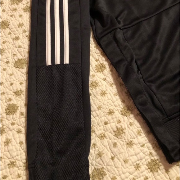 NWT Adidas Snap men’s jacket size L - Picture 4 of 9